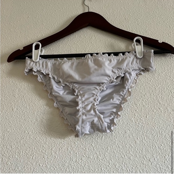 Shade and Shore Women's Off White Push Up Bikini Swimsuit Set Size 32B /Small - Picture 7 of 9